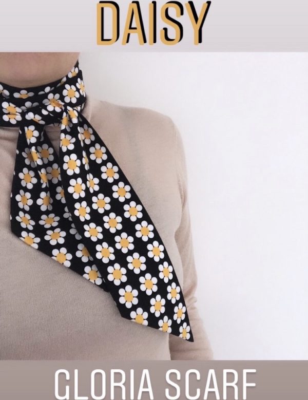 GLORIA SCARF - DAISY PRINT