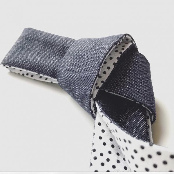 REVERSIBLE SKINNY - Denim with Polka dot